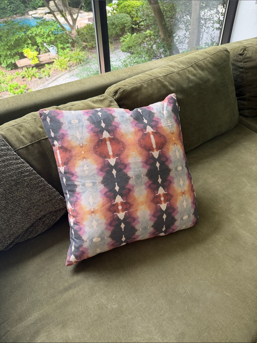 Multicolor Tie-Dye Pattern Decorative Throw Pillow (insert included)